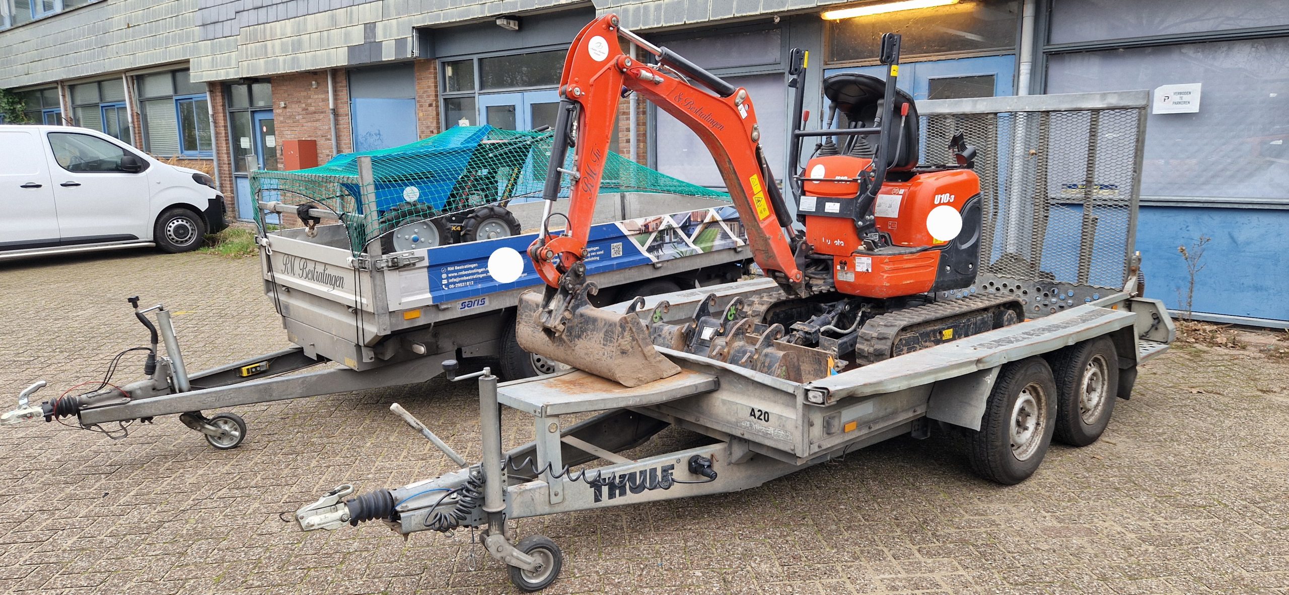 20241109_104834 Mini graafmachine Mulder Machine Verhuur